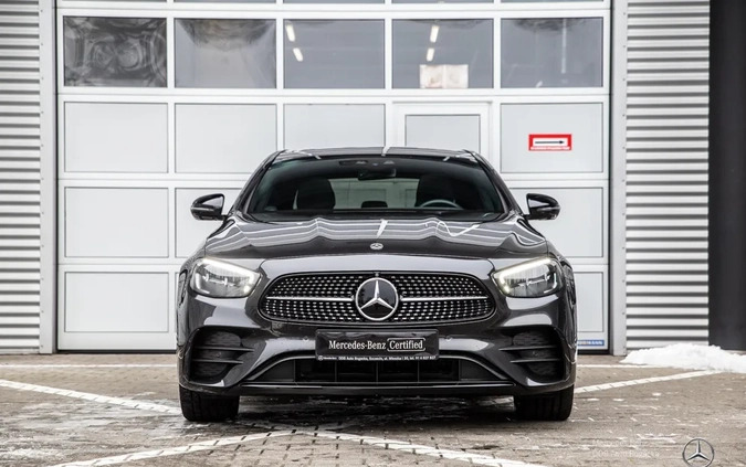 Mercedes-Benz Klasa E cena 249900 przebieg: 9893, rok produkcji 2022 z Władysławowo małe 301